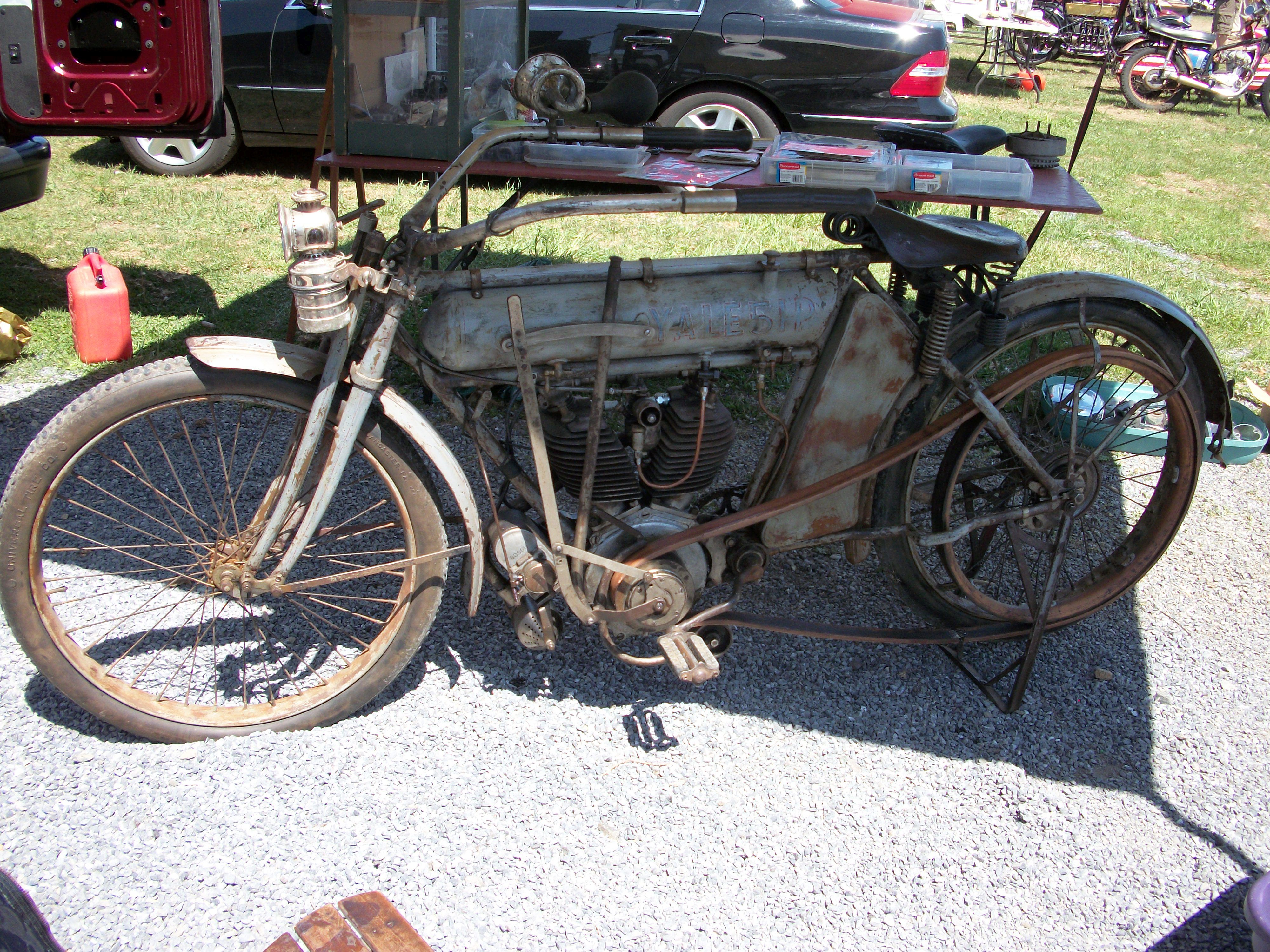 1912 Yale 5 horsepower.